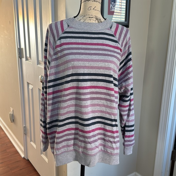 🦅 AE Super Soft & Cozy! American Eagle Women’s Sweatshirt Size M Jegging Fit - Picture 1 of 8